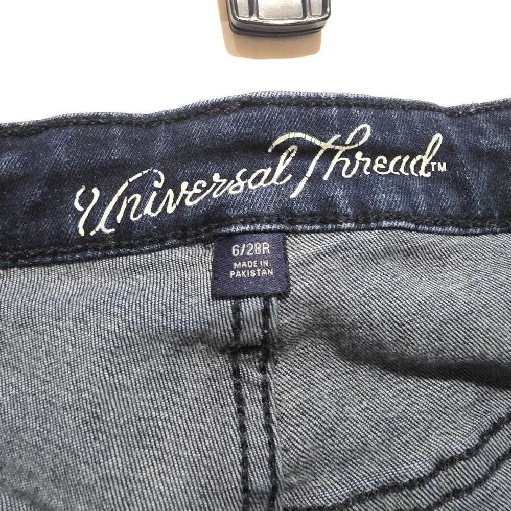 Universal Thread Mid Rise Skinny Distressed Jeans 6/28R - Picture 10 of 12